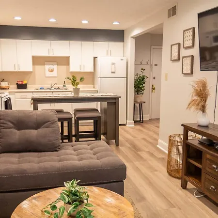 2 Bedroom In The Heart Of Columbus